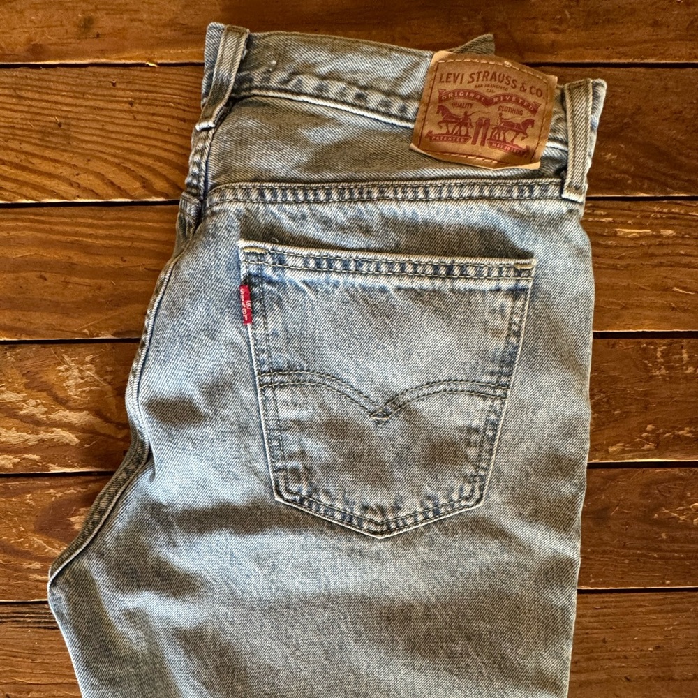LEVI’s Low Pro Straight
